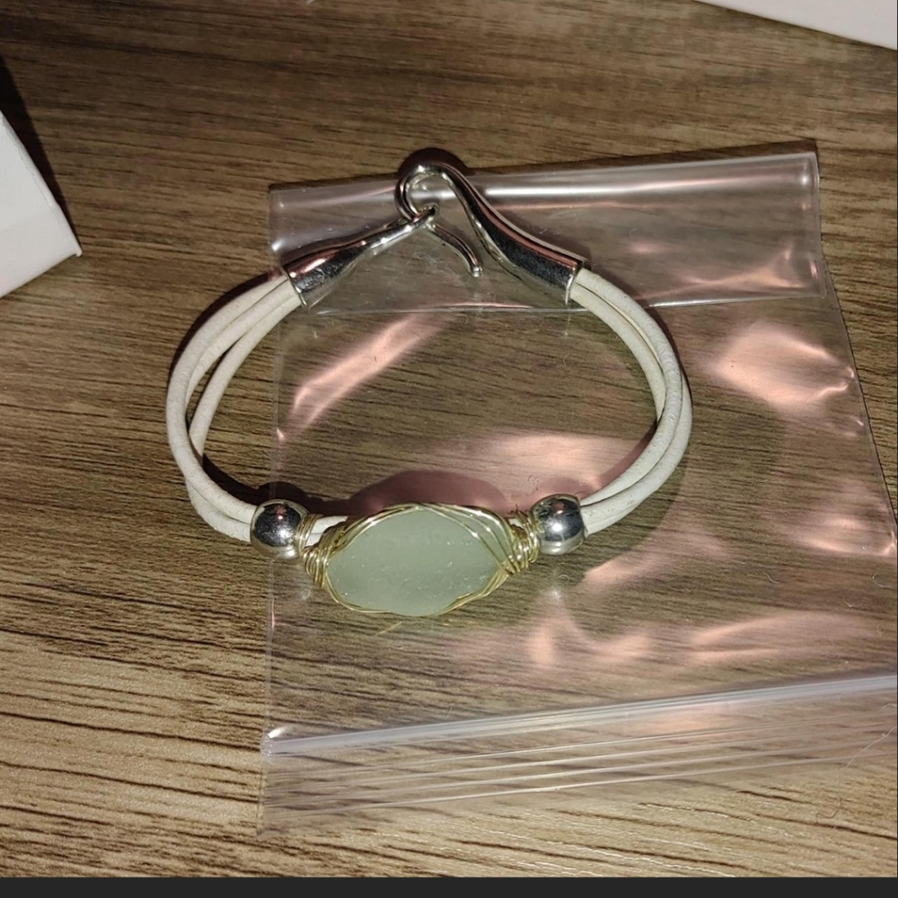 Sea glass bracelet